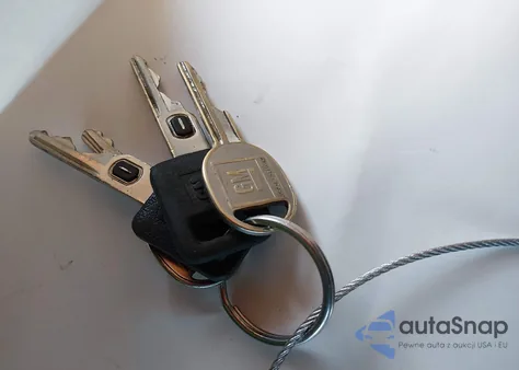 1997 Oldsmobile Eighty-Eight z USA, uszkodzony, nr VIN 1G3HN52KXV4862013